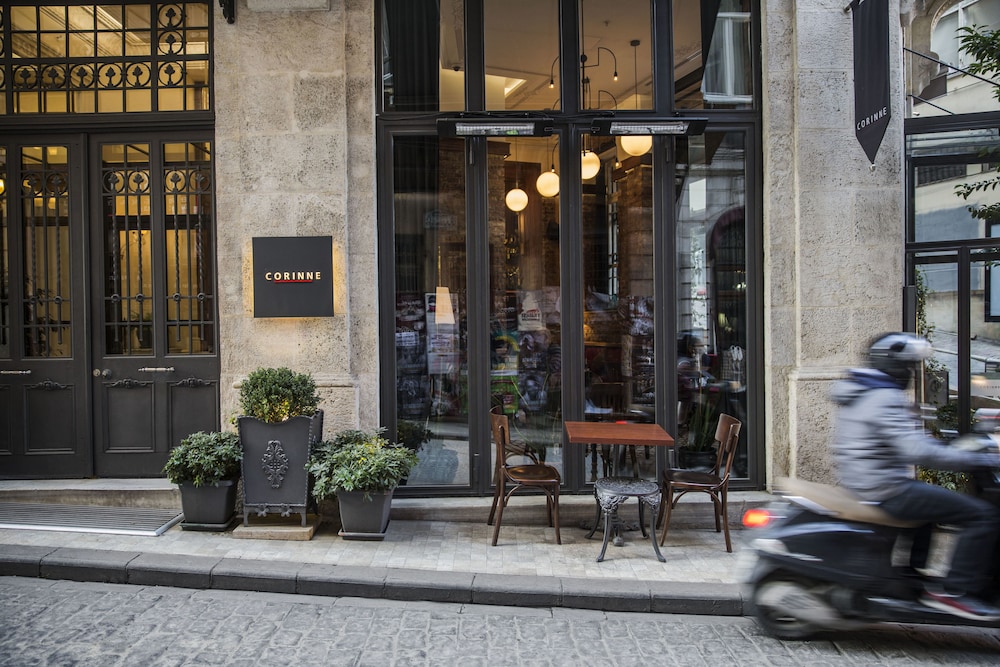 Corinne Hotel 14/50