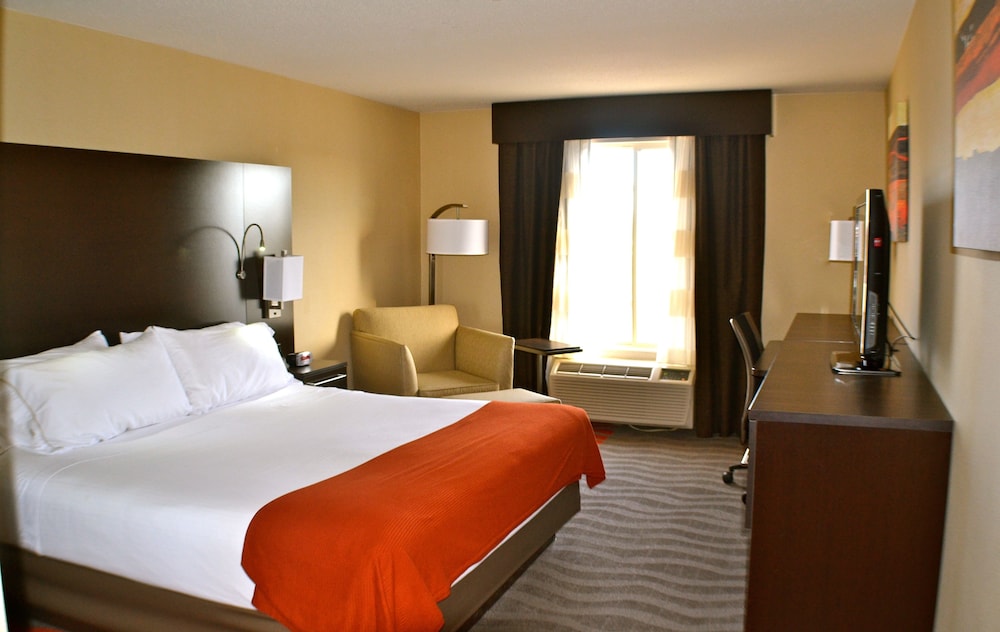 Holiday Inn Express Hotel And Suites Waterford 11/47