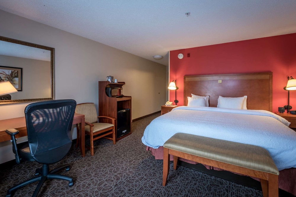 Hampton Inn Enterprise 17/40
