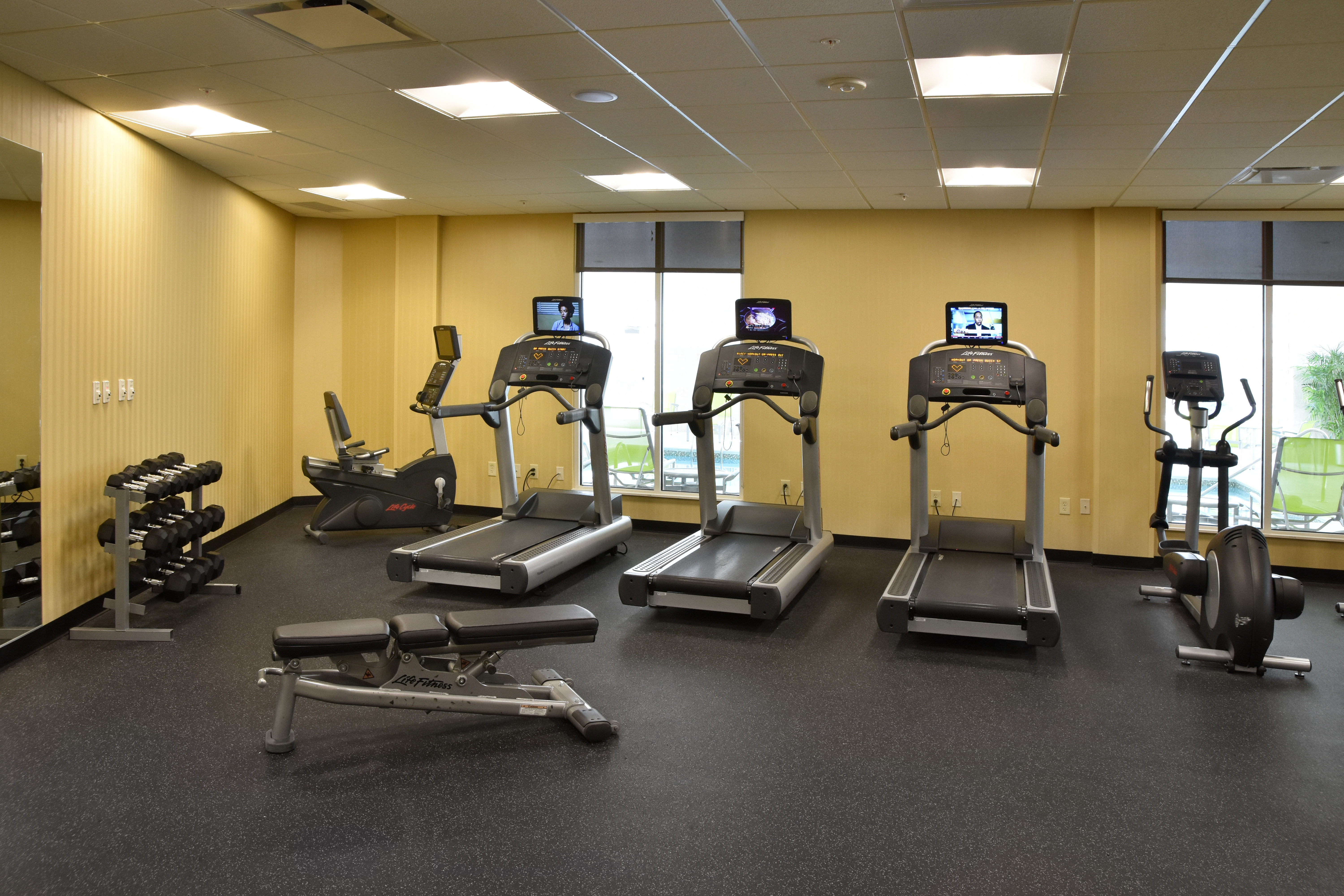 Holiday Inn Canton (Belden Village) 39/72