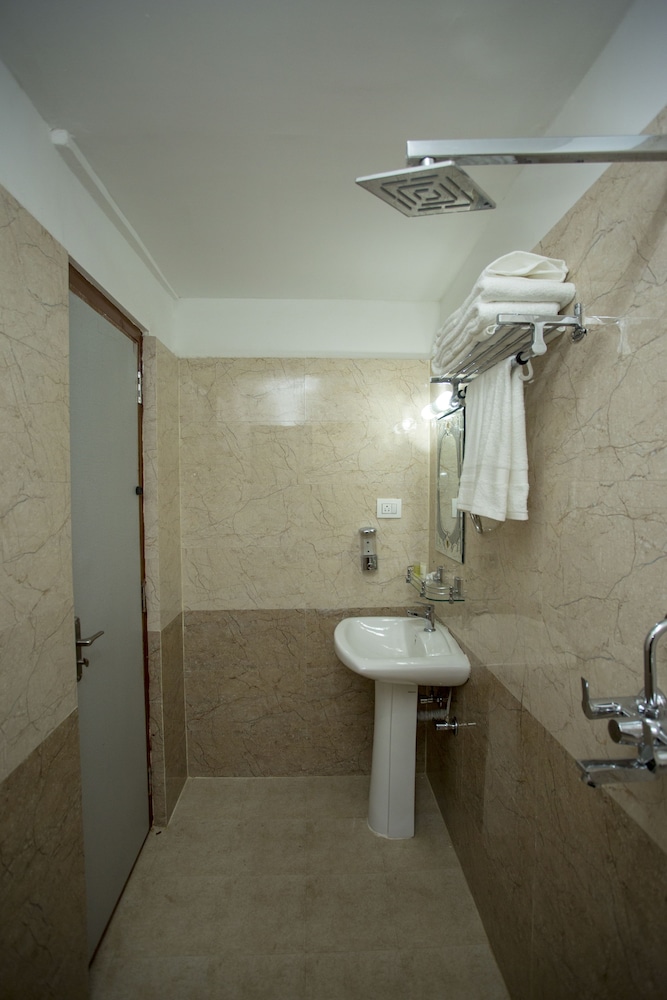 Hotel Marinha Pvt. Ltd. 50/50
