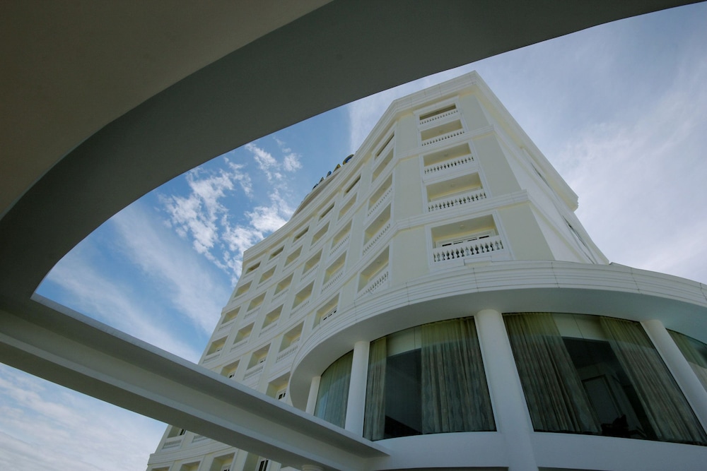 Nha Trang Palace Hotel 4/66