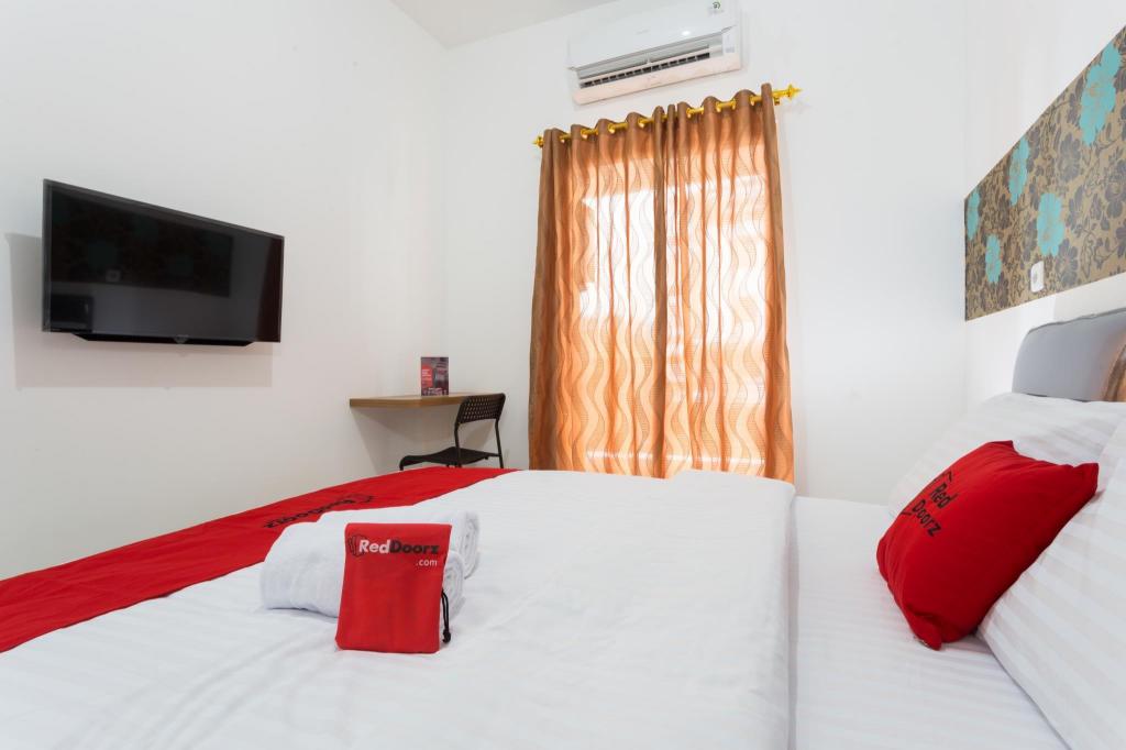 Reddoorz Plus Boulevard Residence Bsd 14/29