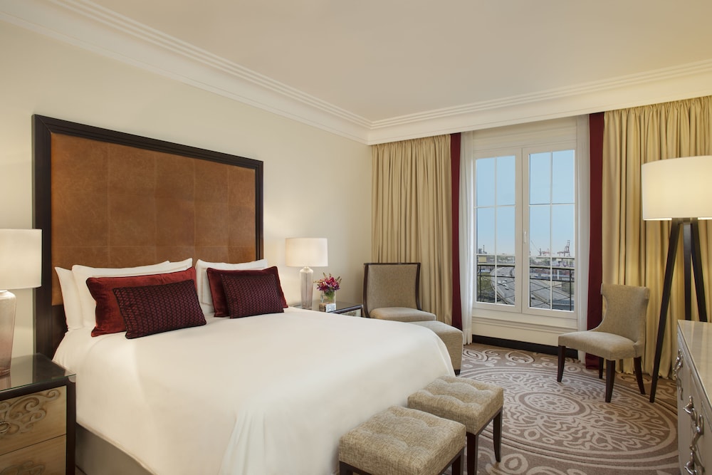 Lounge, Suite, King Bed