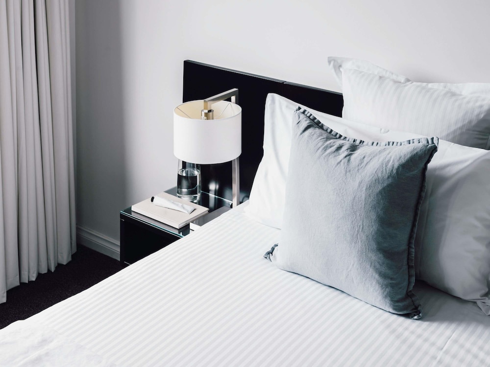 Quay West Suites Melbourne photo5