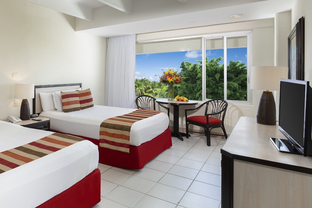 Oasis Palm All Inclusive 11/50