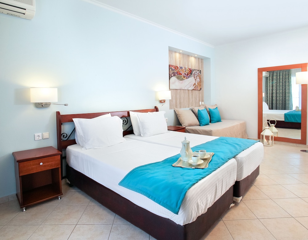 Electra Hotel 17/50