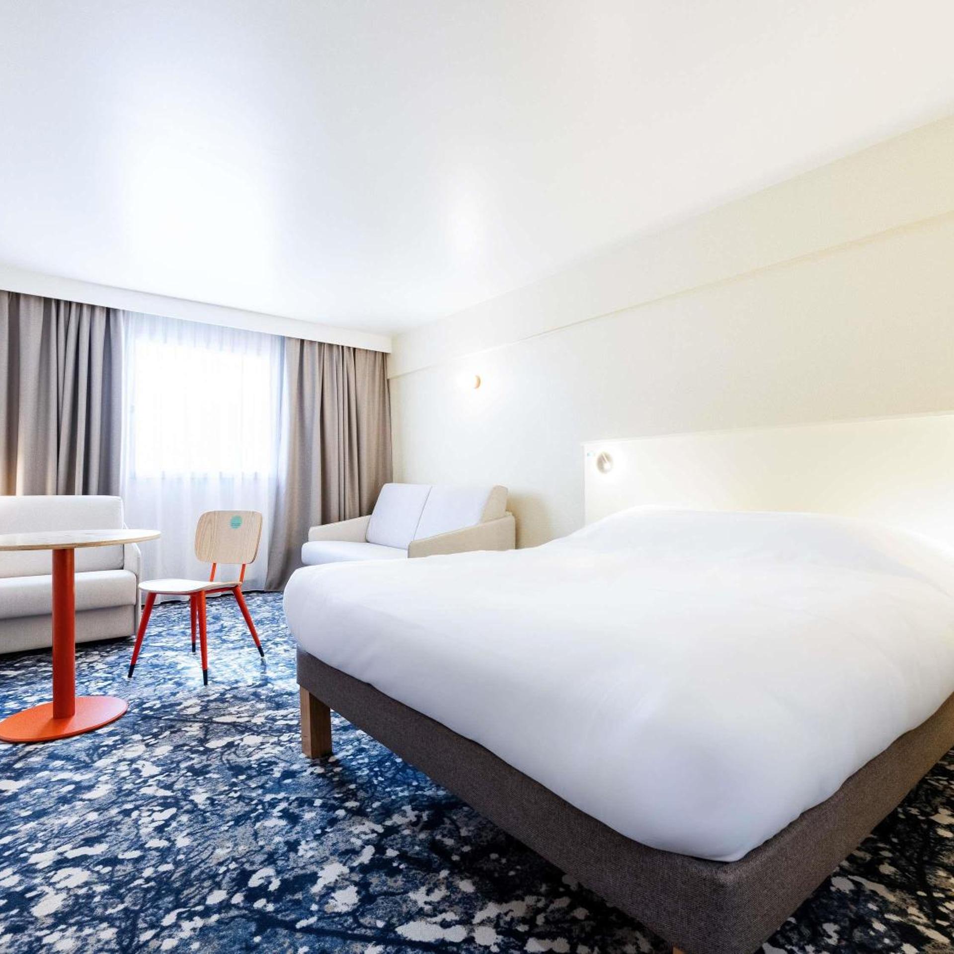 Pop, Family Suite, Double Bed