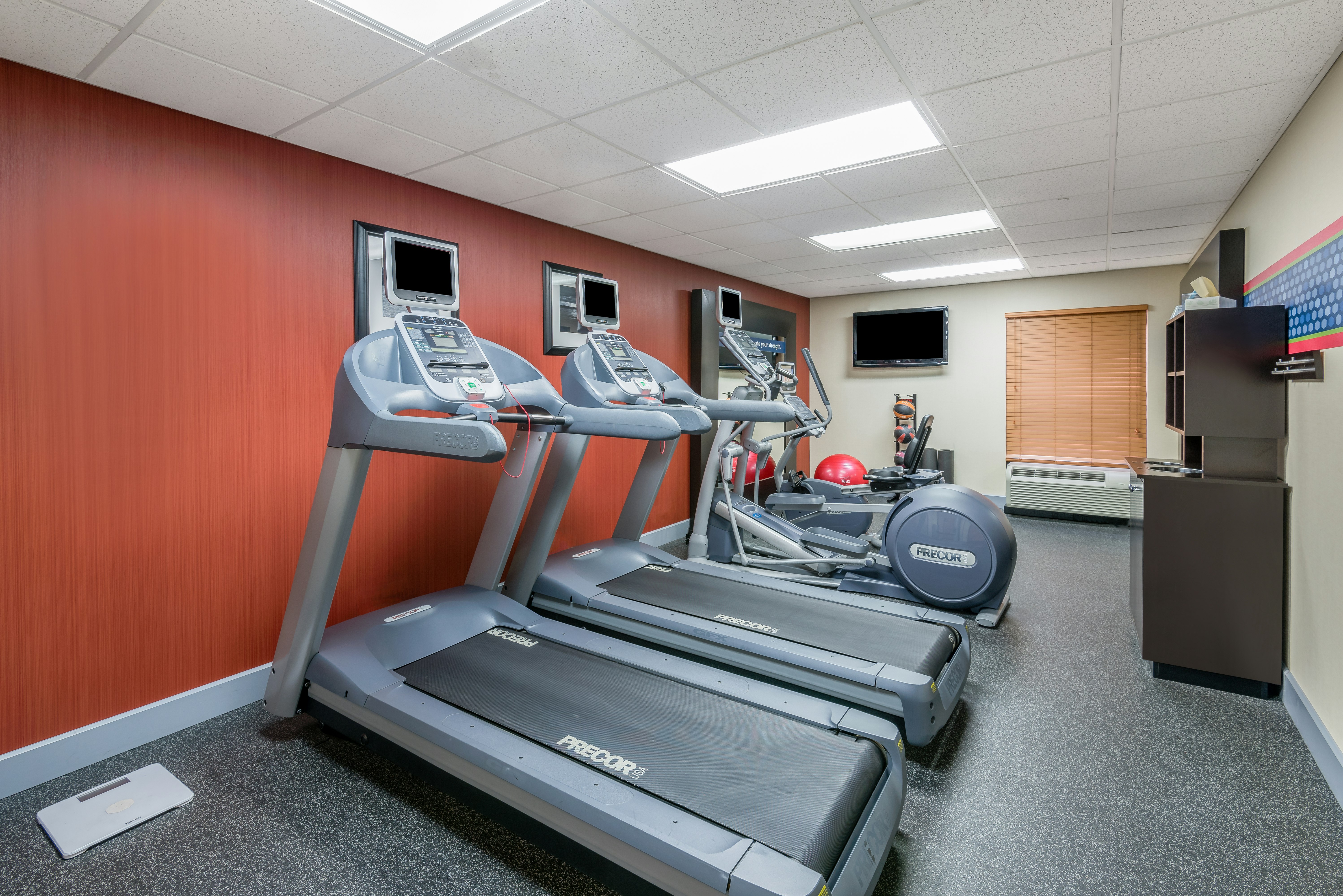 Hampton Inn & Suites Florence Center 5/12