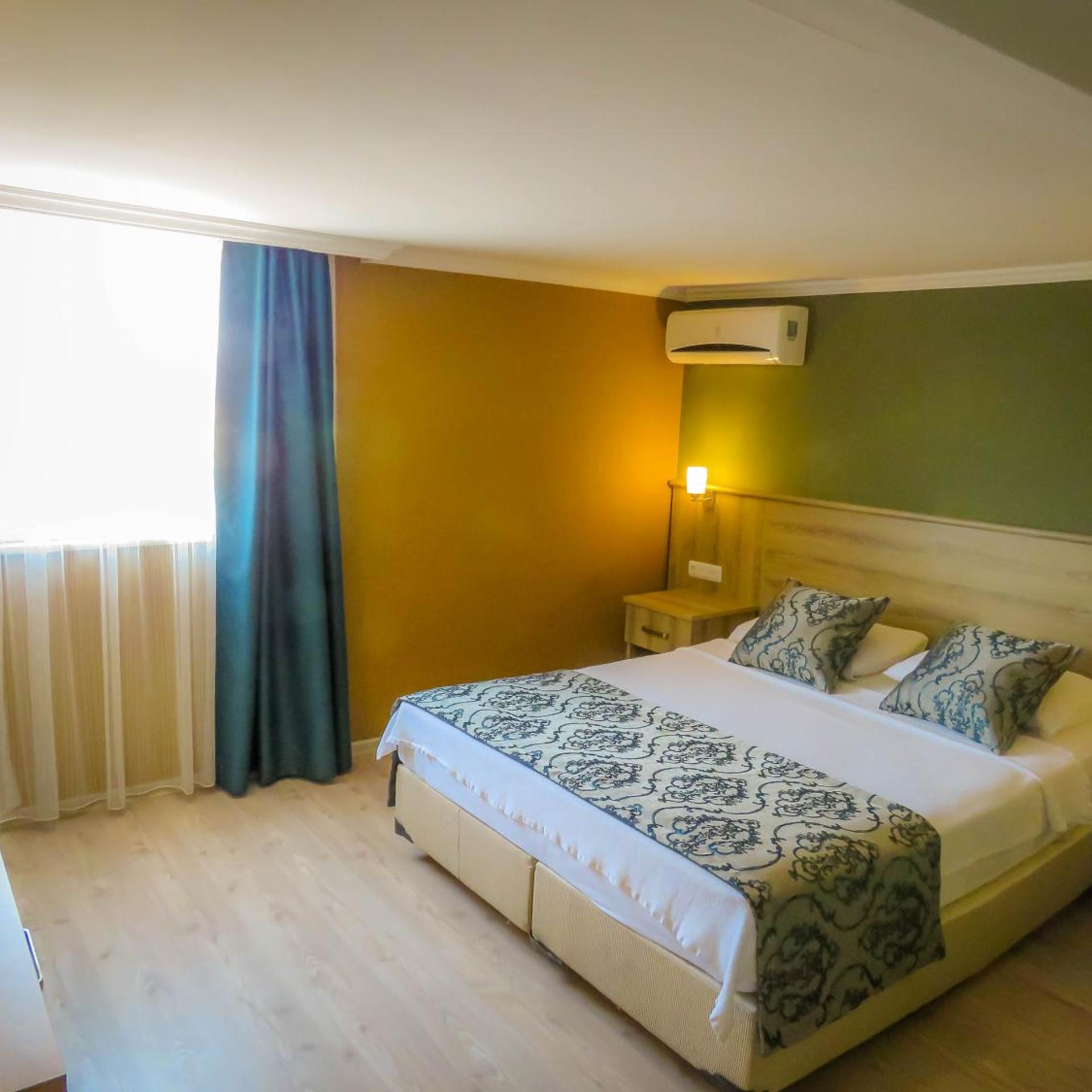 Remer Hotel 11/50