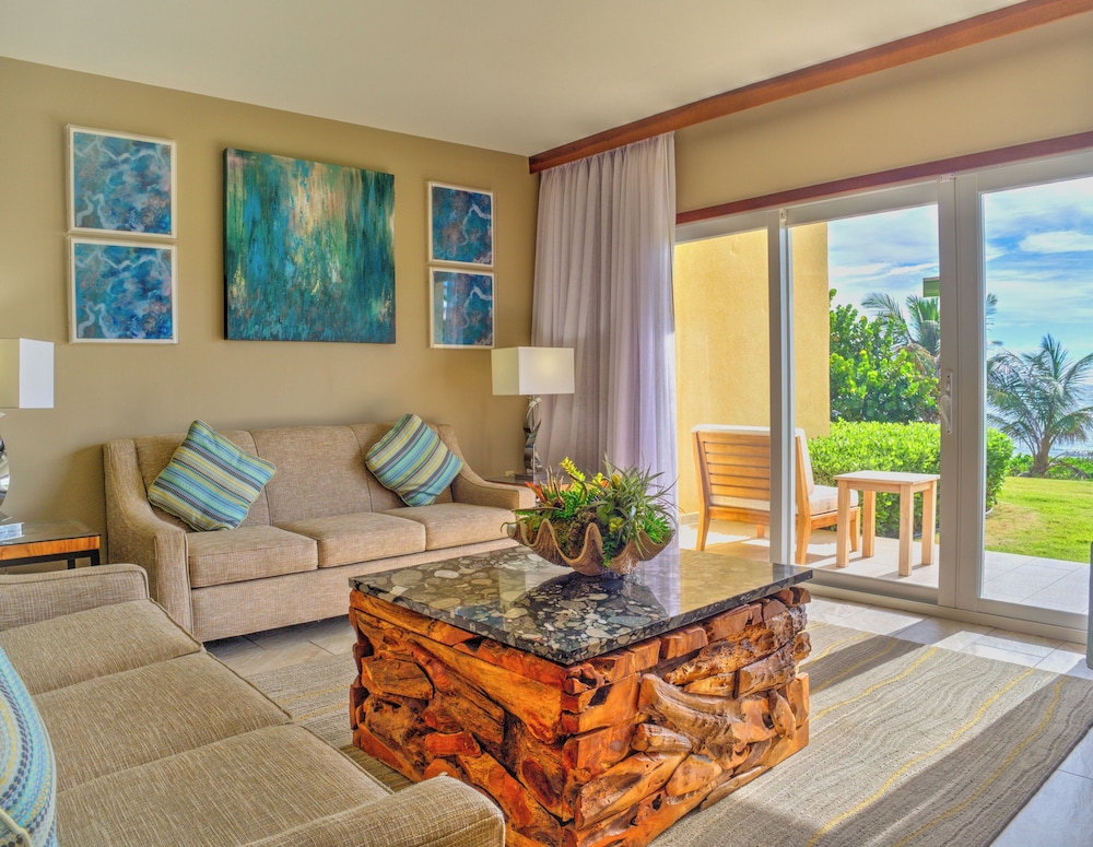 JW Marriott St. Maarten Beach Resort & Spa 26/50
