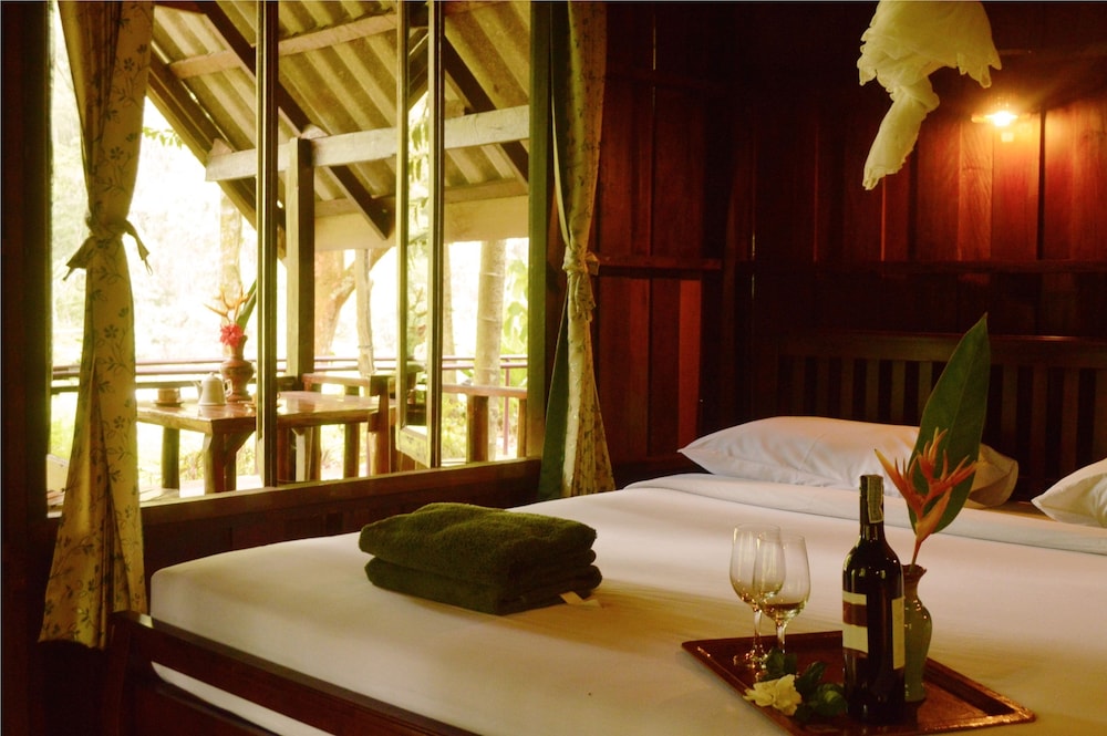 Khao Sok Riverside Cottages 12/50
