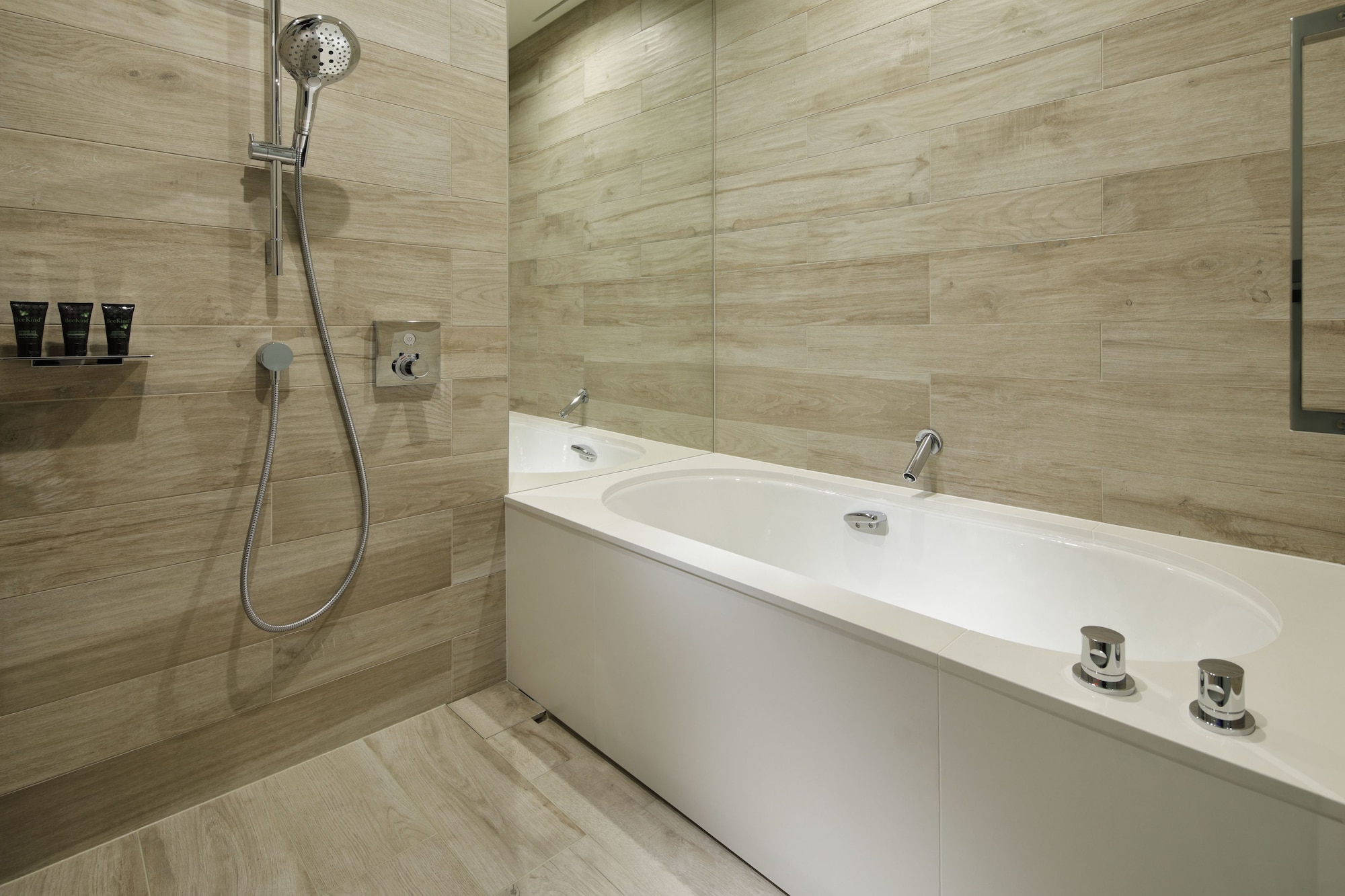 غرفة بسرير كينج، Hyatt Centric Ginza Tokyo 3/3