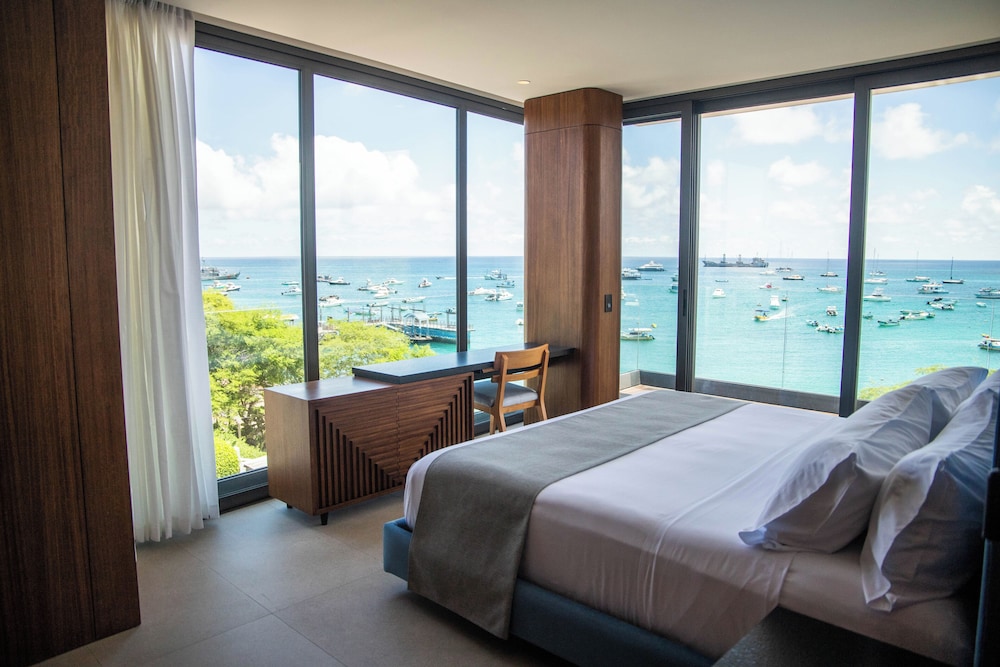 Suite, King Bed, Ocean Front