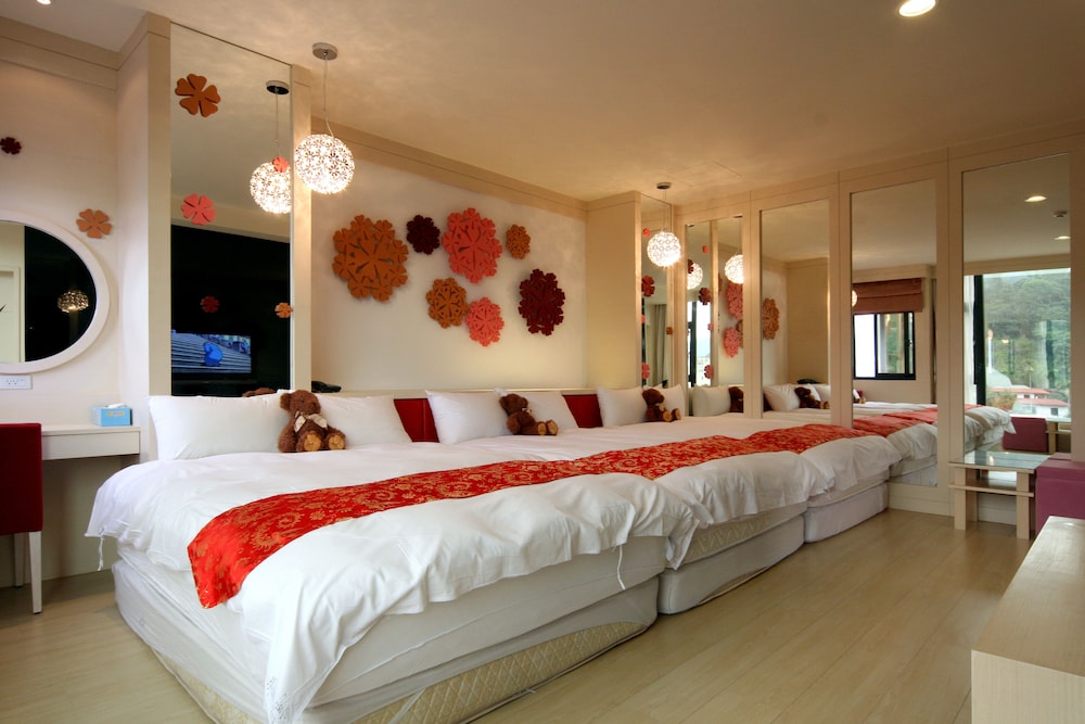 Tan Hui Hotel 16/46
