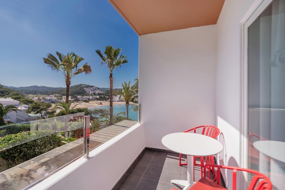 Palladium Hotel Cala Llonga - Adults Only 9/79