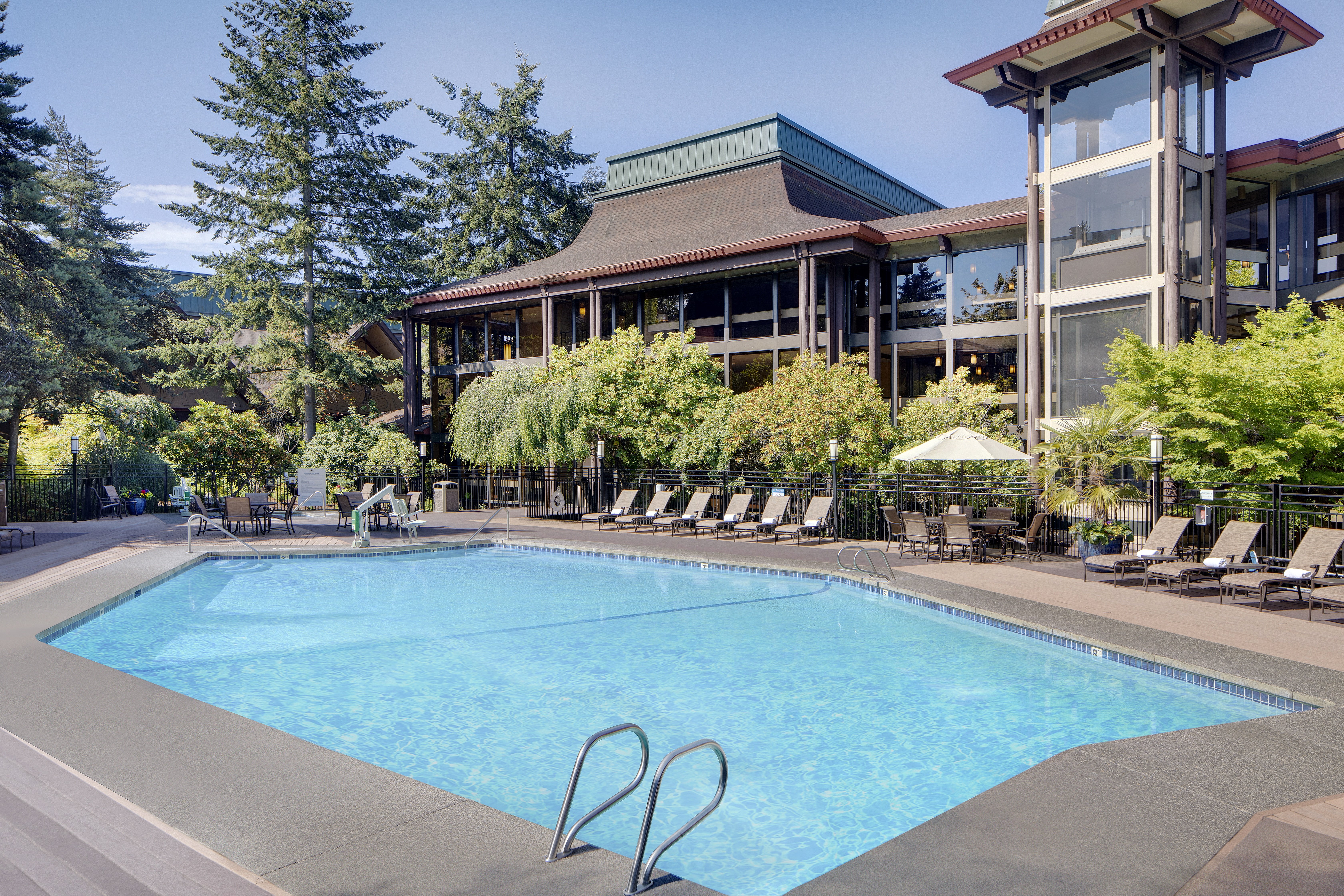 Doubletree By Hilton Hotel Seattle Airport 7/19