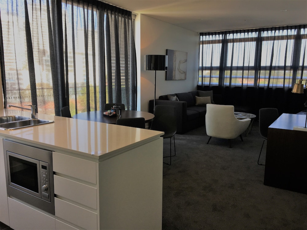 Silkari Suites Chatswood 36/65