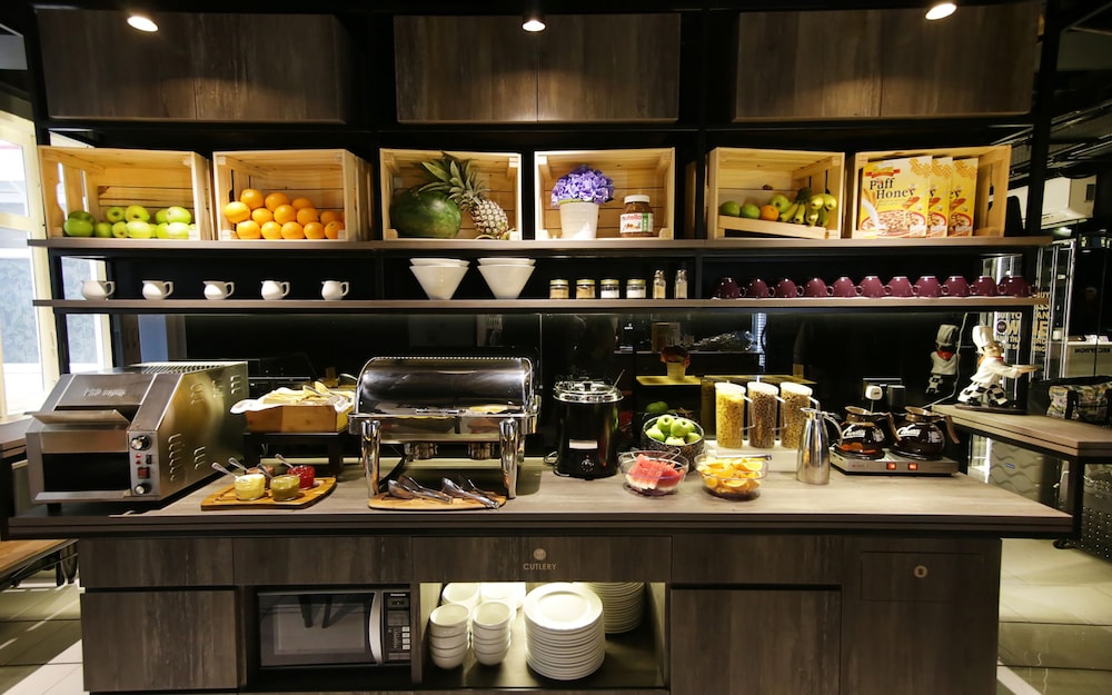 CUBE Family Boutique Capsule Hotel at Chinatown 36/66