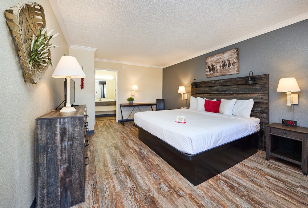 San Mateo Inn 20/36
