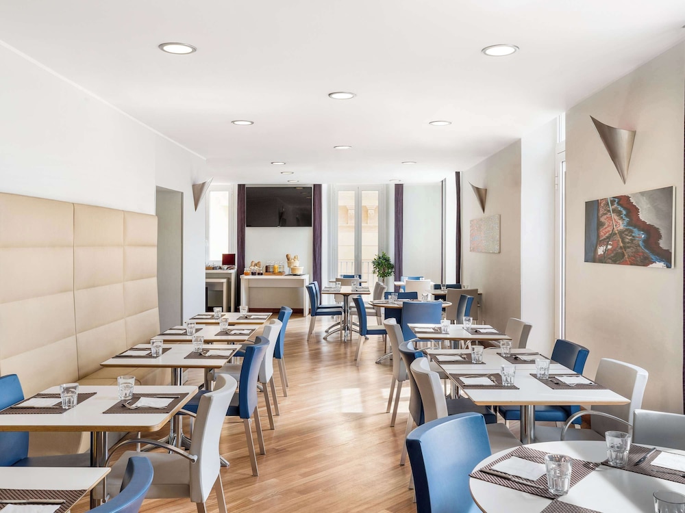 Mercure Napoli Centro Angioino 35/47