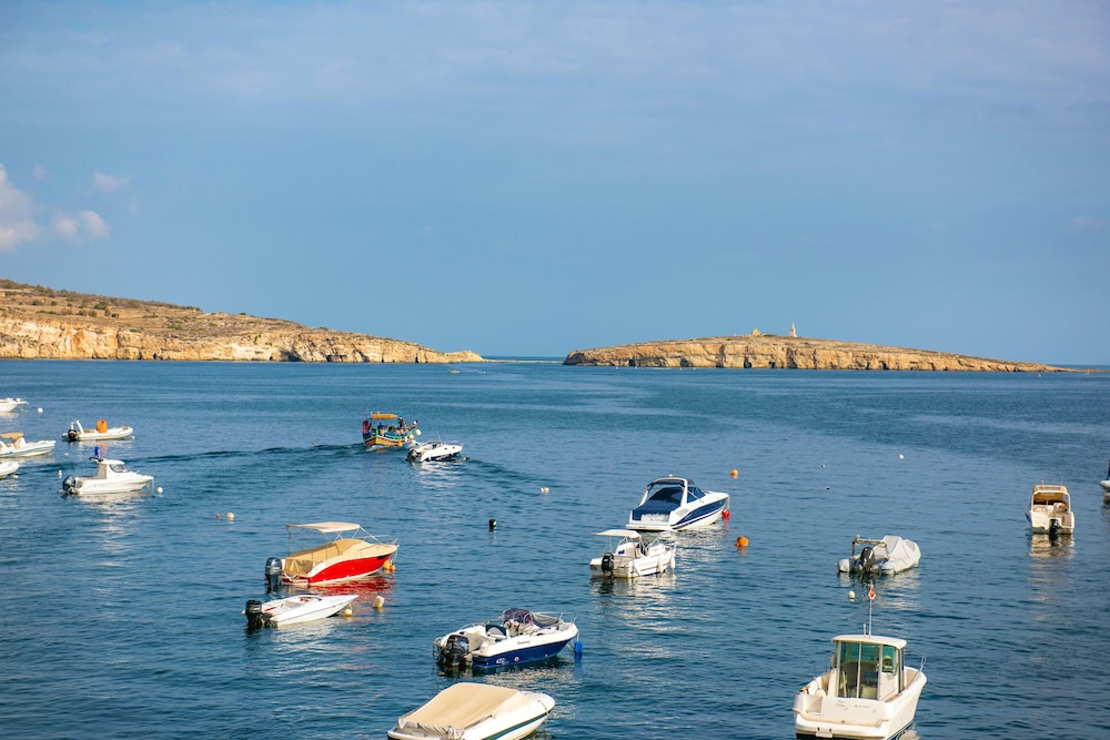 Gillieru Harbour 44/50