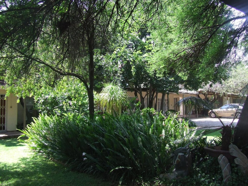 Dove's Nest Guest House 8/61