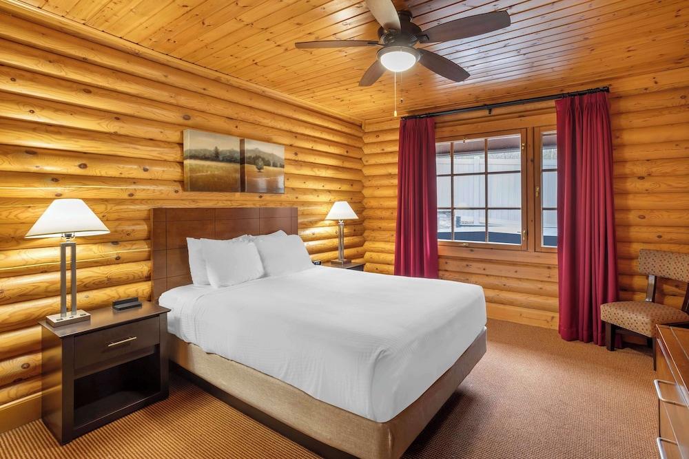 2 BEDROOMS, SUITE, 2 QUEEN BEDS, ACCESSIBLE