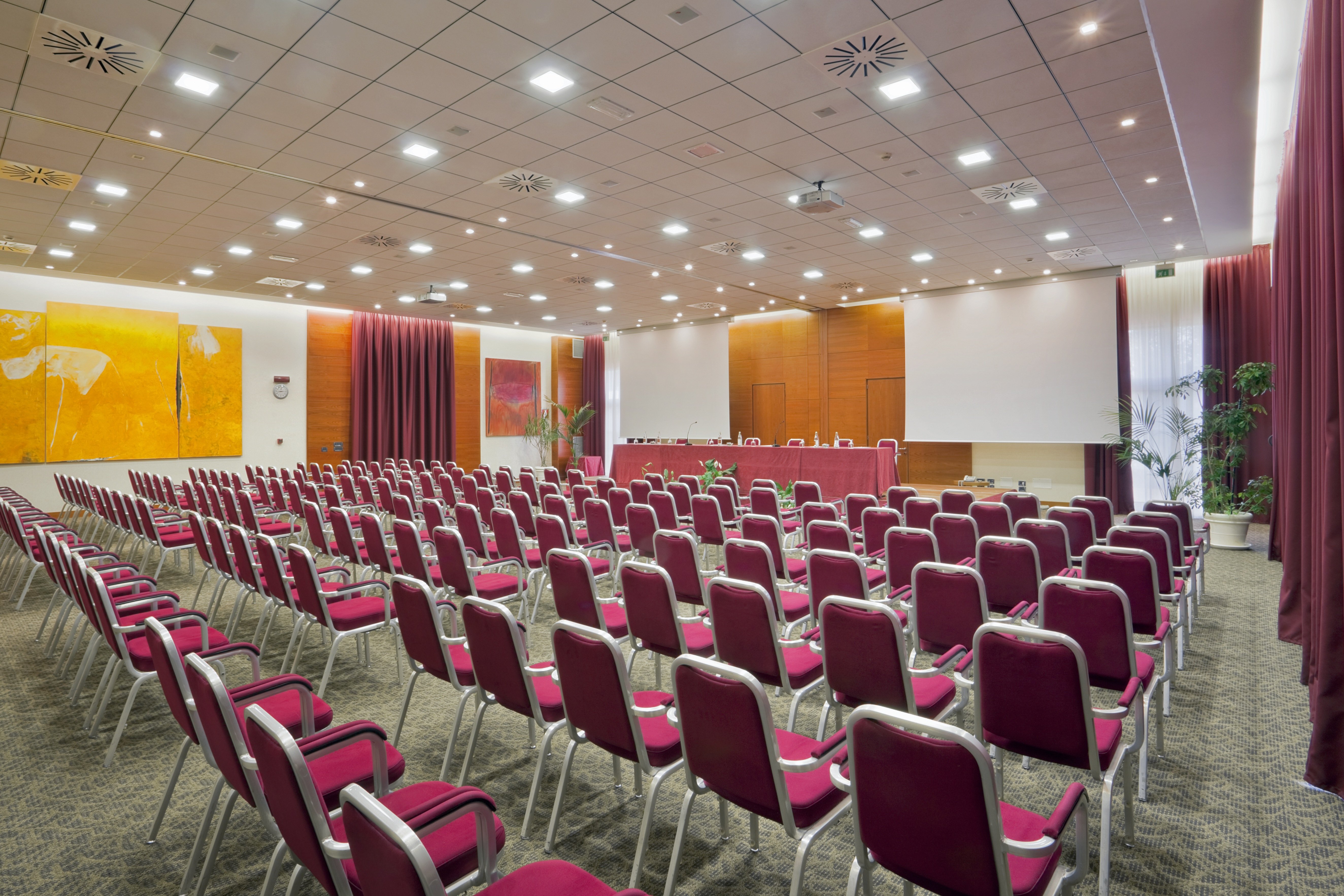 Crowne Plaza Venice East 63/67
