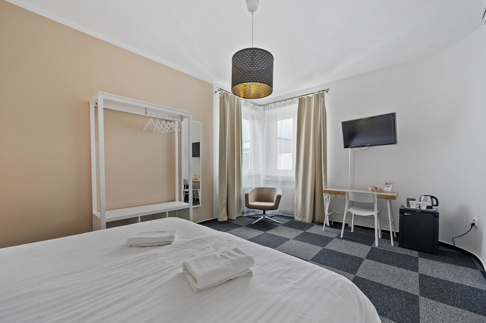 ROOM, DOUBLE BED, PRIVATE BATHROOM