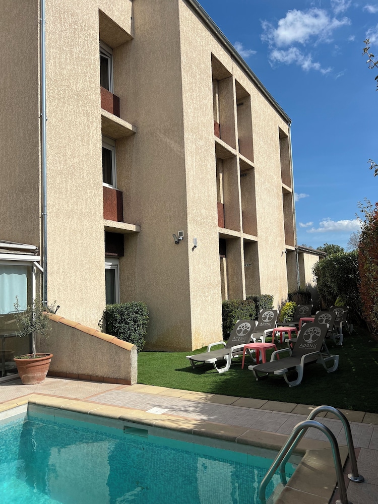 Adonis Arc Hotel Aix 6/68