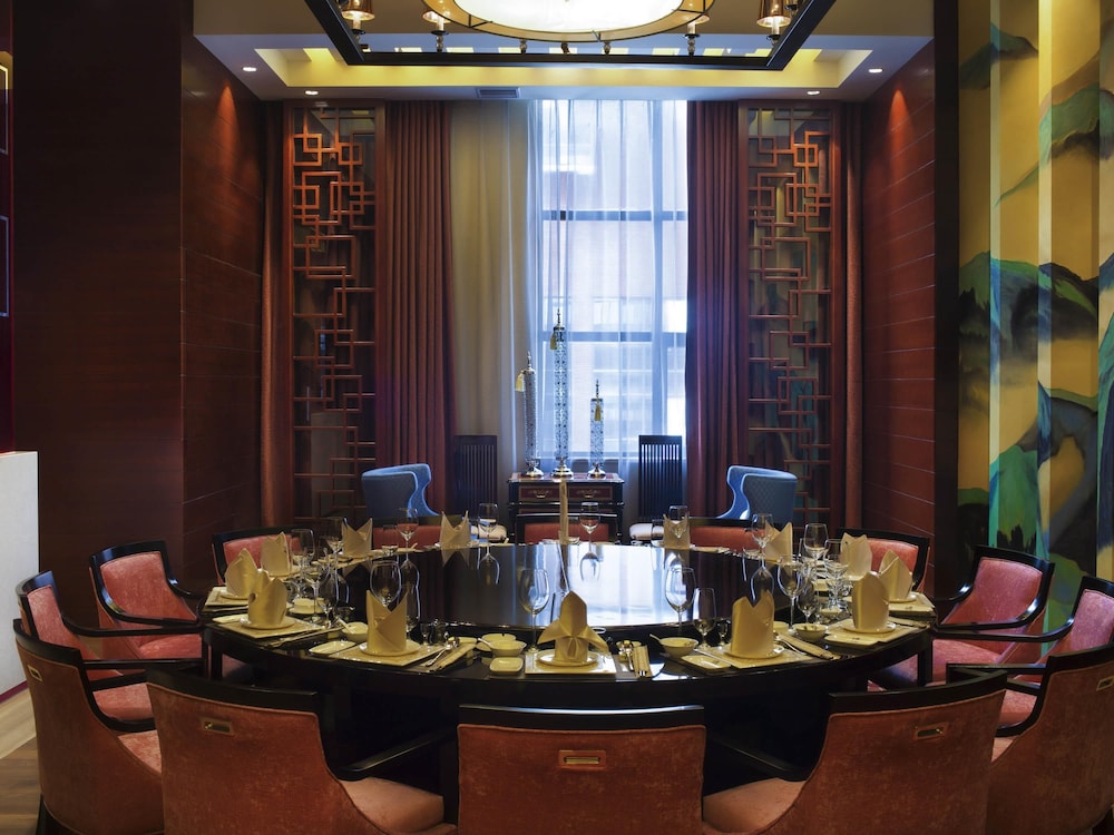 Movenpick Hotel Enshi 57/67