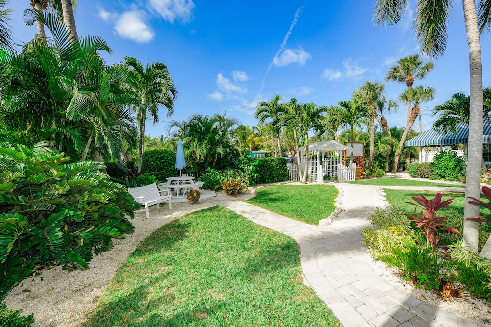 Tropical Breeze Resort 64/77