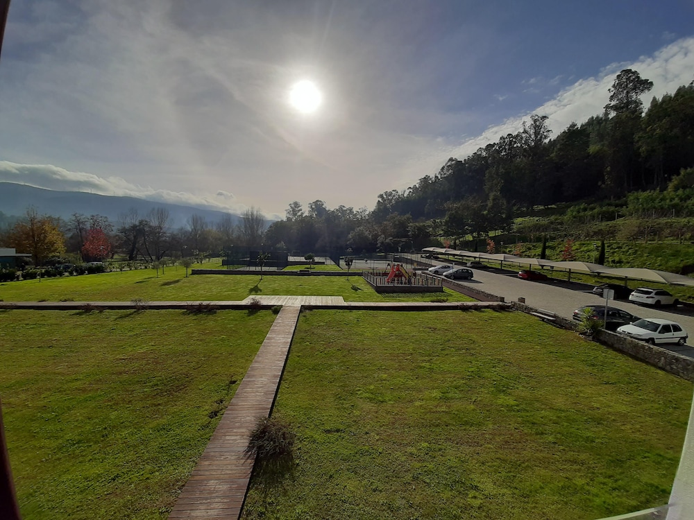 Hotel Parque Serra Da Lousa 40/70