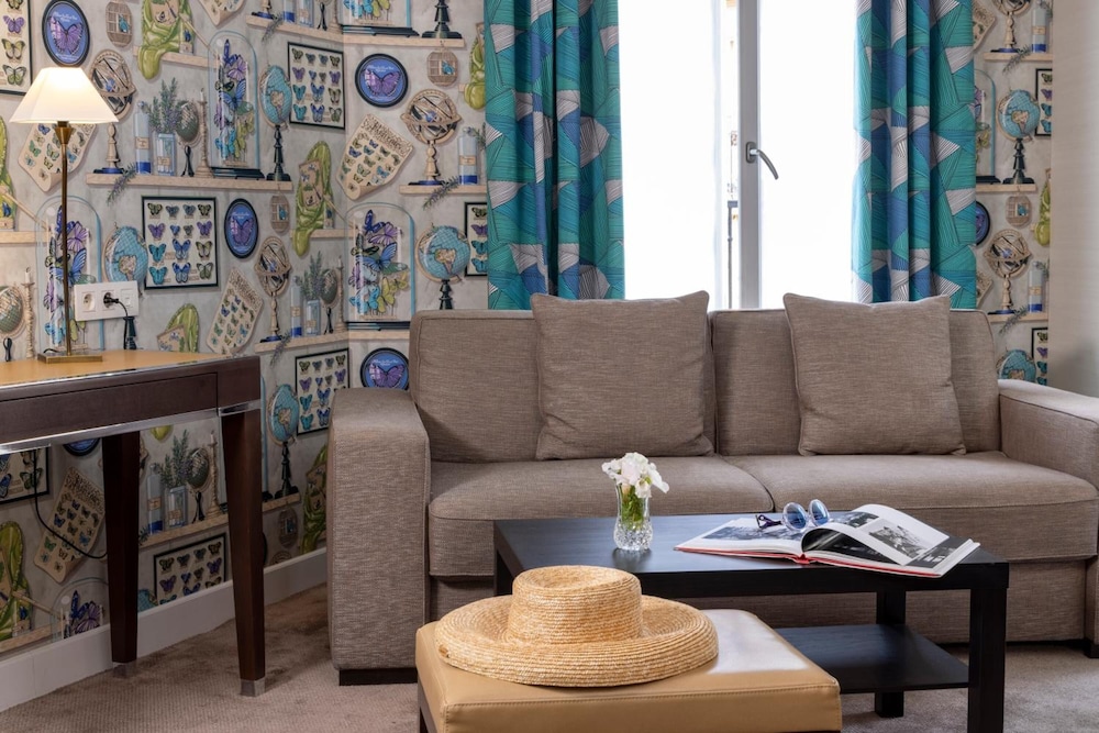 Le 46 Hotel 48/70