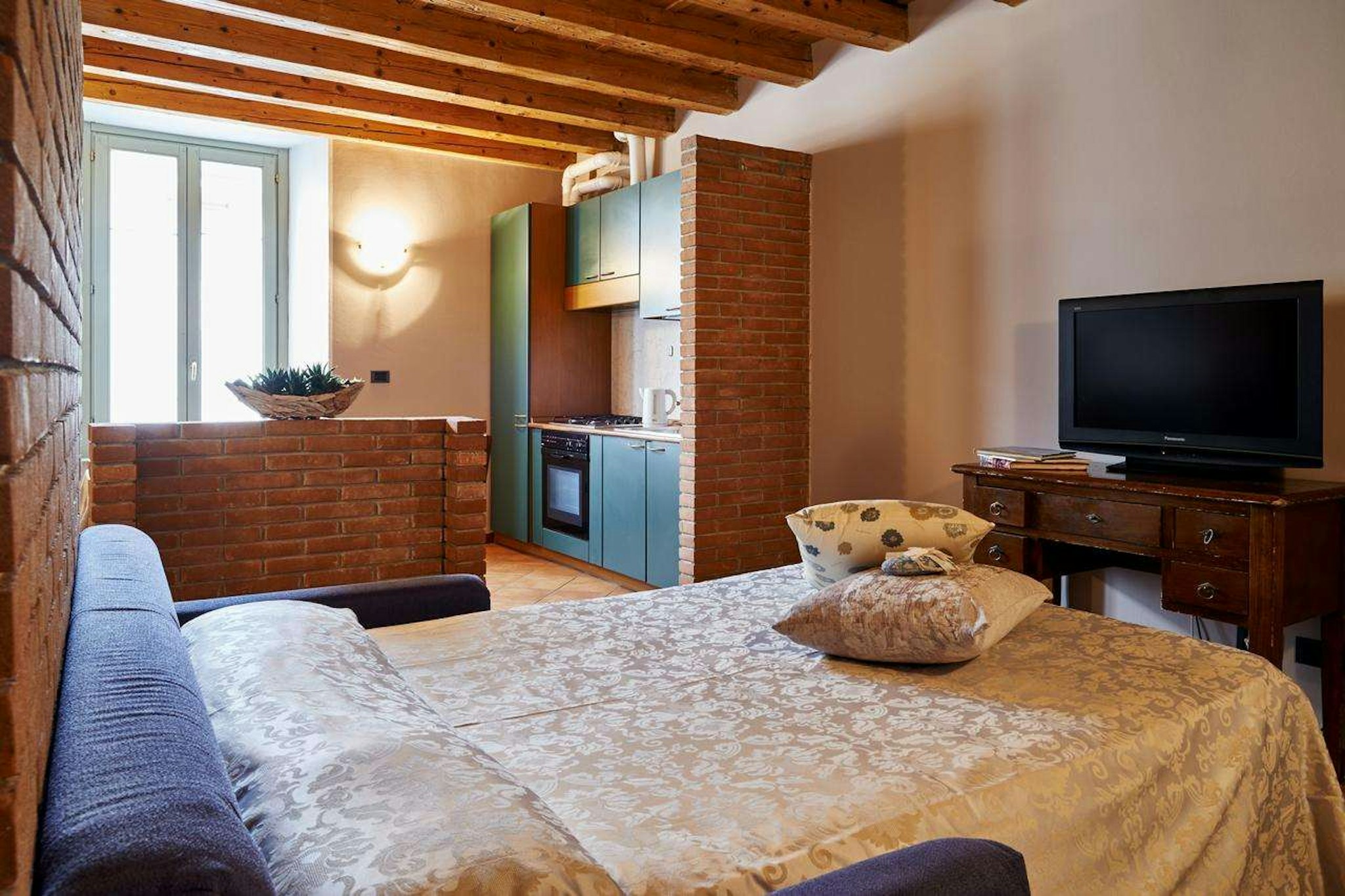 Antico Borgo 23/33