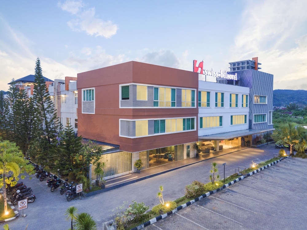 Swiss-Belhotel Kendari 4/70