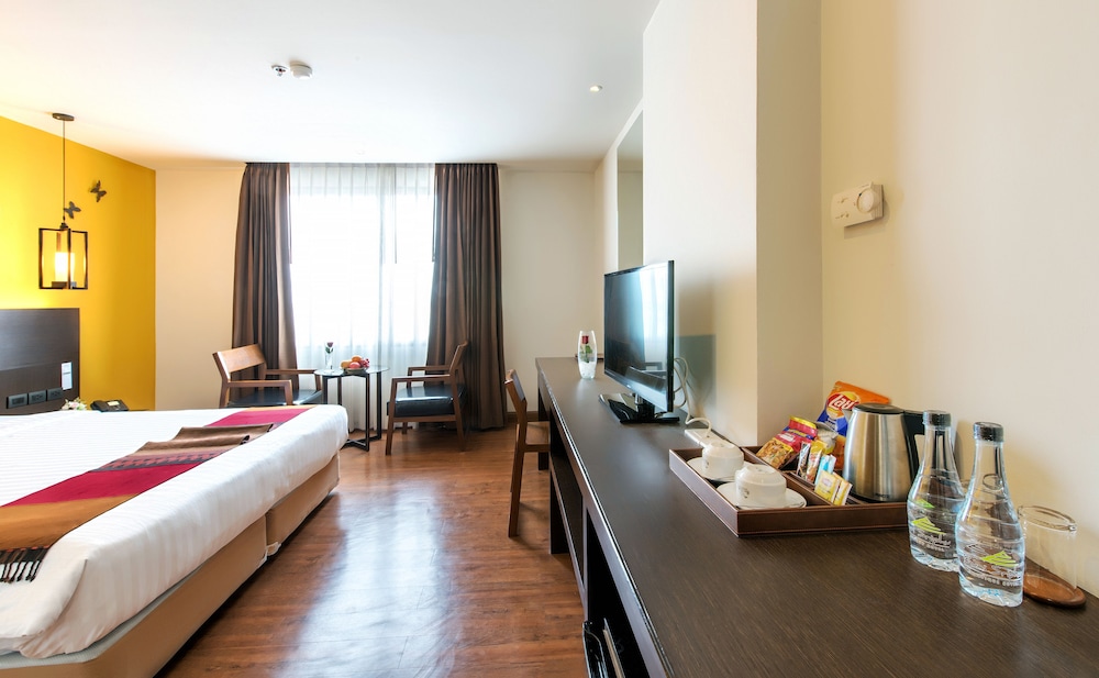 Buri Sriphu Hotel 44/66