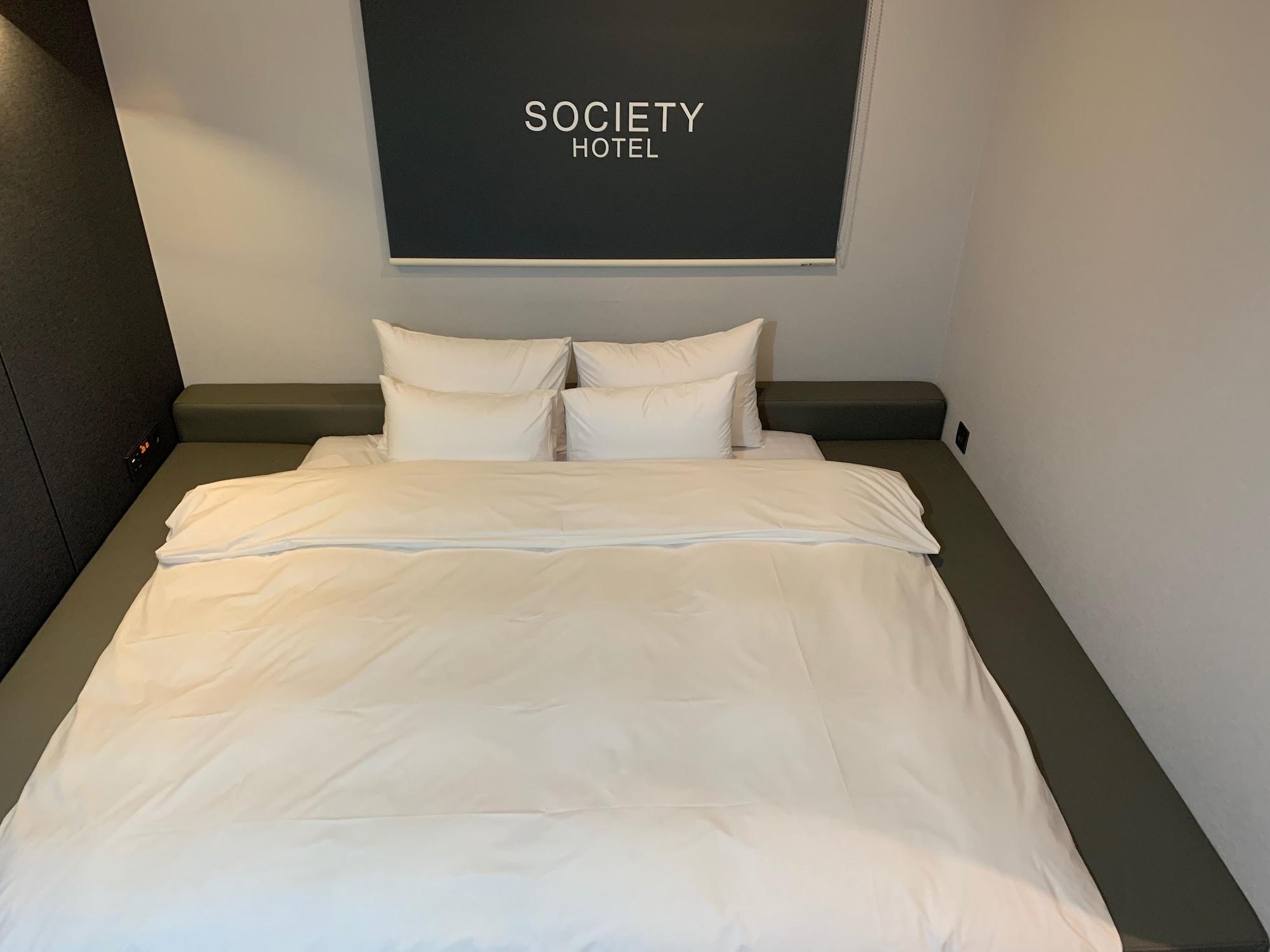 Hotel Society 36/54