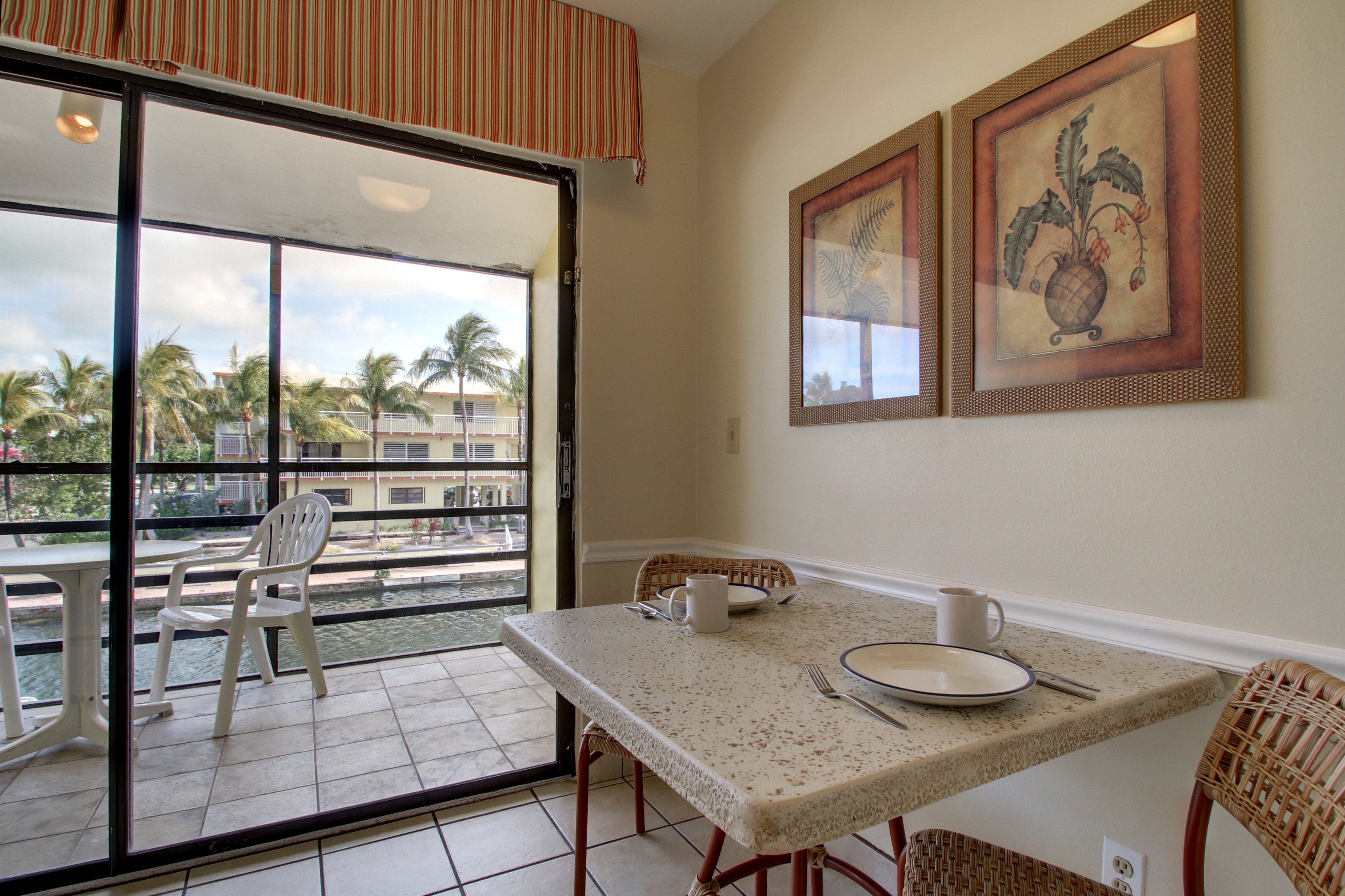 Waterside Suites And Marina 35/43