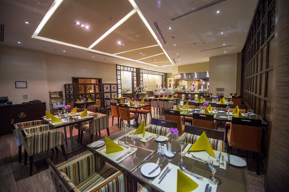 جولدن تيوليب بريدة(Golden Tulip Buraidah Al Qassim Hotel) 34/50