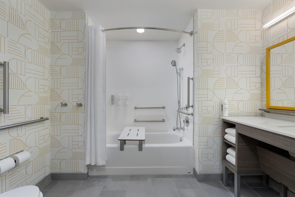 Home2 Suites by Hilton Macon I 475 42/46