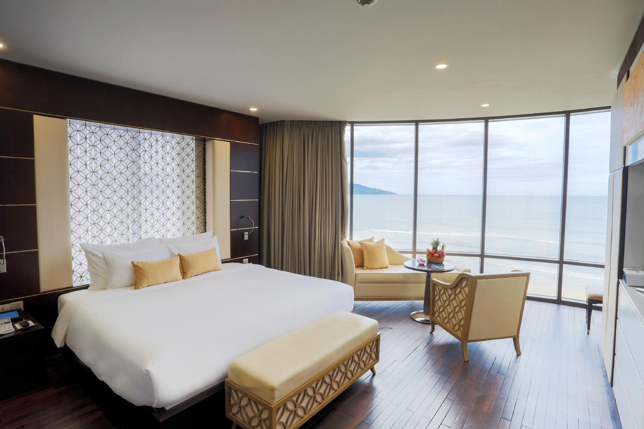 Ocean, Premier, Suite