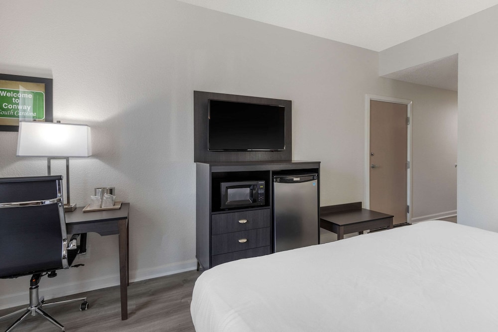 Econo Lodge At The University 25/41