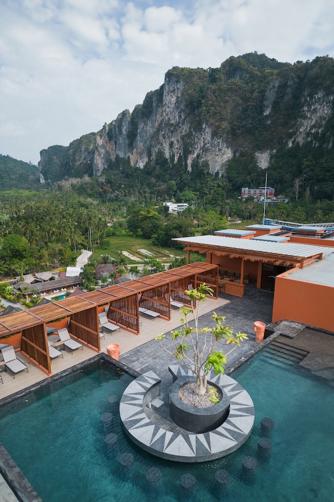 Hotel Adam Krabi 80/83