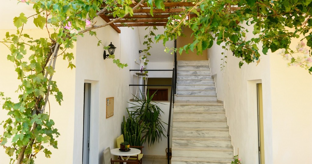 Argyro Apartments & Studios 12/12