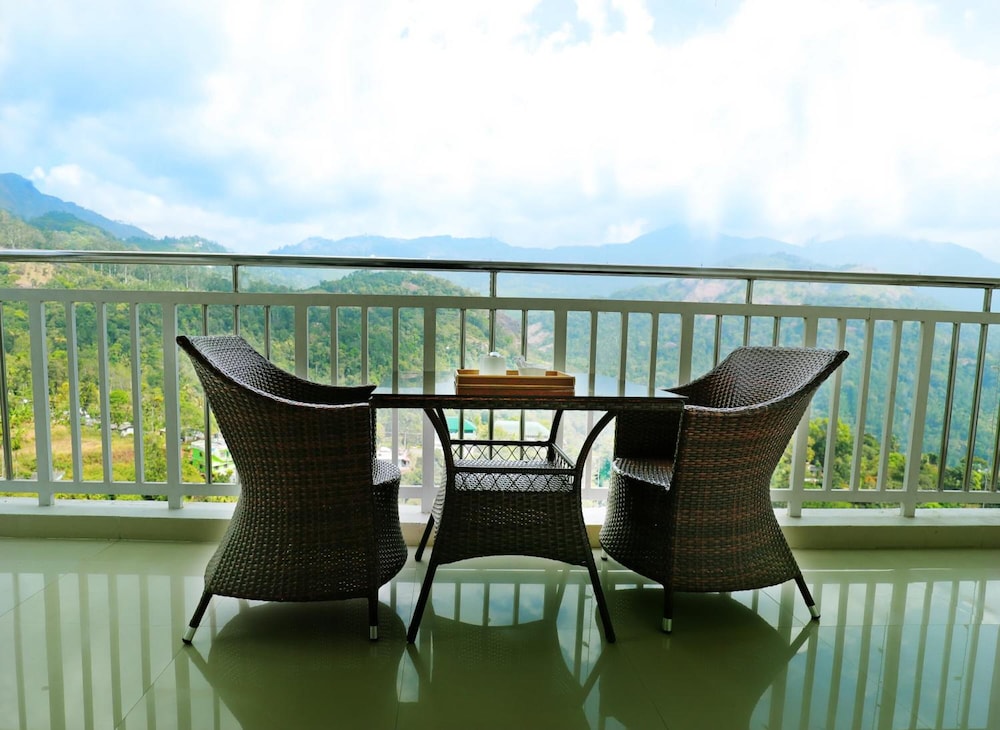 Gokulam Park Munnar 34/38