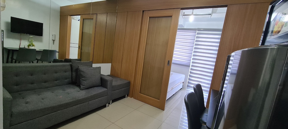 Condodeal At Shell Residences Moa Pasay 24/40