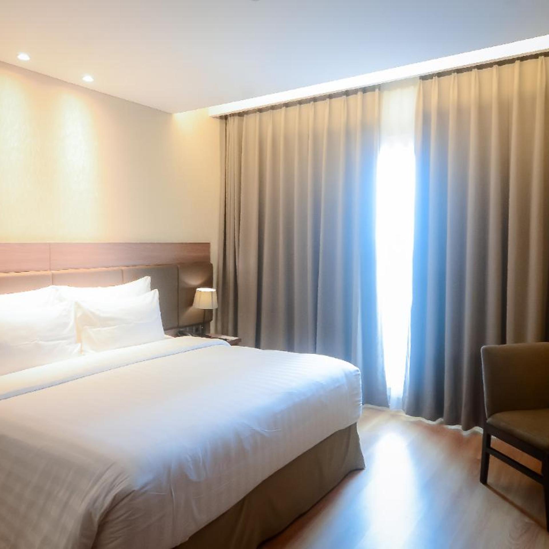The Excelton Hotel Palembang 12/54