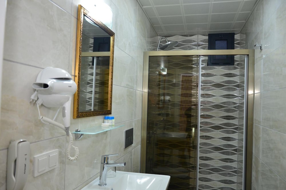 Alara Hotel 40/42